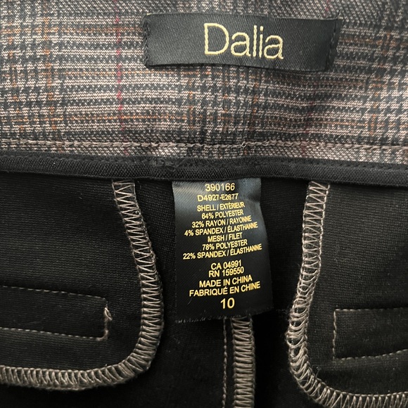 Dalia Pull On Brown Plaid Pant with Tummy Control   Sz 10 - Picture 3 of 4